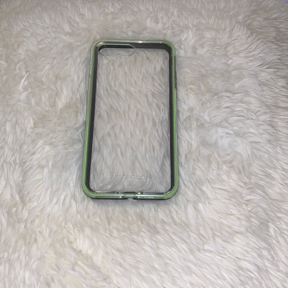 • Lifeproof iPhone 8 Plus case •